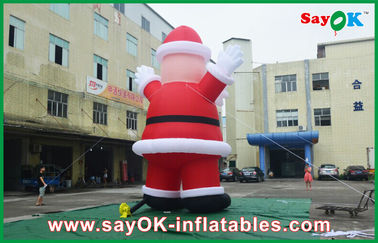 Outdoor Gigantyczne nadmuchiwane dekoracje świąteczne Pontony Święty Mikołaj dla Chrismas