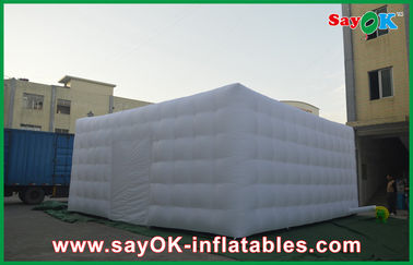 Duży nadmuchiwany namiot Przenośny gigantyczny biały nylonowy nadmuchiwany namiot powietrzny, kanał 3m