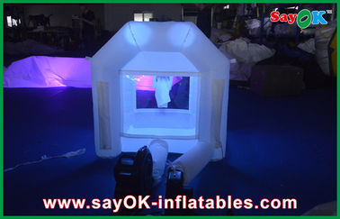 Event Booth wyświetla ekscytujący przenośny nadmuchiwany domek LED z 2 długimi kanałami