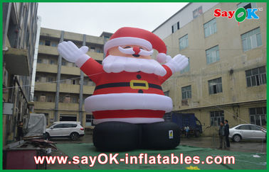 Nadmuchiwane dekoracje świąteczne 8m Wysokość Red Big Christmas Santa Claus z tkaniny Oxford