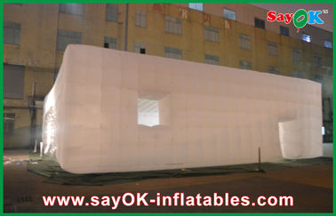 Nadmuchiwany klub nocny OEM Led Cube Gigantyczny nadmuchiwany namiot powietrzny na targi, 14 x 14 m