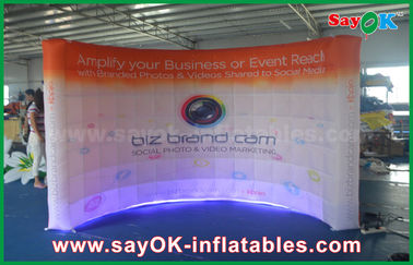 Event Booth Wyświetla 3 X 1,5 X 2,3 M Led Wall Nadmuchiwana budka fotograficzna z nadrukiem