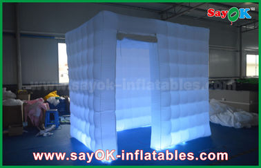 Stoisko reklamowe wyświetla białe rekwizyty Nadmuchiwana budka fotograficzna / rekwizyty do budki fotograficznej Rama Cube Tent