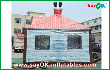 Dostosowany 5 x 4m PVC Giant Inflatable House Bar Plub Z Window / Chimney