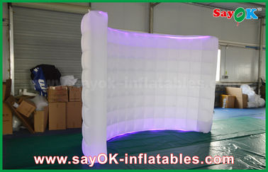 Nadmuchiwana fotobudka LED Biała nadmuchiwana budka fotograficzna, nadmuchiwana ściana LED Photo Booth Linghting Background