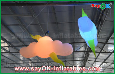Dekoracje sceniczne Niestandardowe produkty nadmuchiwane Nadmuchiwana chmura z dmuchawą / światłem LED