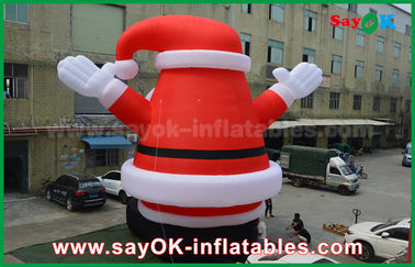 Duży piękny odkryty nadmuchiwany Mikołaj na świąteczne dekoracje