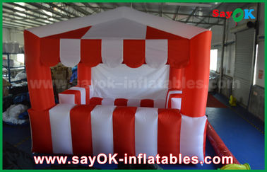 Nadmuchiwany namiot domowy Niestandardowy czerwony i biały nadmuchiwany namiot powietrzny do reklamy wydarzeń