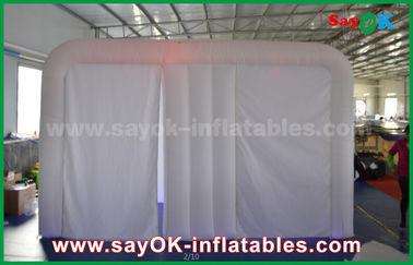 Nadmuchiwany namiot imprezowy Giant White 4ml Oxford Cloth Nadmuchiwany namiot fotobudki ze światłem LED