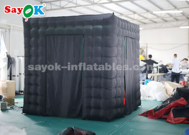 Nadmuchiwany namiot imprezowy Cube Oxford Cloth Nadmuchiwana budka fotograficzna na targi Rozmiar 2,5 * 2,5 * 2,5 m