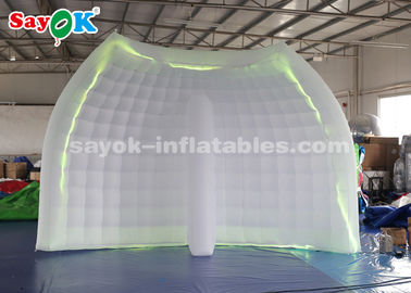 Nadmuchiwany namiot imprezowy Przenośny nadmuchiwany budka fotograficzna Ściana w tle z listwą oświetleniową LED na imprezy