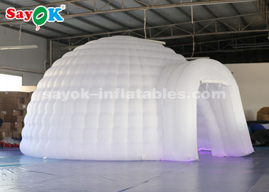 Nadmuchiwany namiot globusowy 5m Nadmuchiwany namiot kopułowy Igloo z dmuchawą powietrza na imprezę, wesele