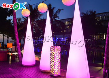 Hurtowe atrakcyjne oświetlenie LED Nadmuchiwany stożek Na dekoracje świąteczne / imprezowe / okolicznościowe