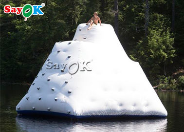 Wodny trampolin Zabawki Białe Płynne Klatkowanie Ściany Płynne Woda Lodowa Góra Niestandardowy Rozmiar