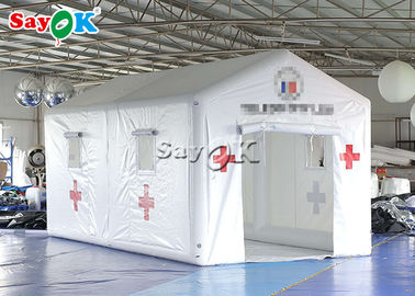 Biały nadmuchiwany namiot medyczny o wymiarach 6 x 3 x 3 mH