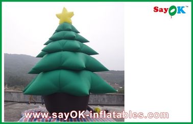 Zielony nadmuchiwane choinki nadmuchiwane dekoracje świąteczne