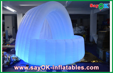 Grotto Igloo Inflatable L4 X W4 X H3.5m Nadmuchiwany drążek Oxford Tkanina do dekoracji Certyfikat CE